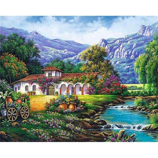 Quiet house near the river